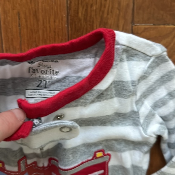 Carters Christmas pajamas, size 2T - Picture 6 of 6